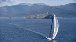 At_the_front_of_the_giraglia_rolex_cup_fleet,_momo_leads_caol_ila_r_after_rounding_the_giraglia_rock